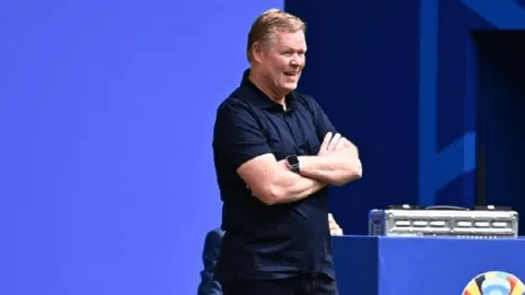 湖人3连胜再赢国王：詹姆斯32+7+6，福克斯独得31分