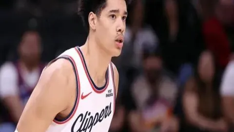 独家揭秘：德乙巅峰对决——剑指锋芒，激战正酣！